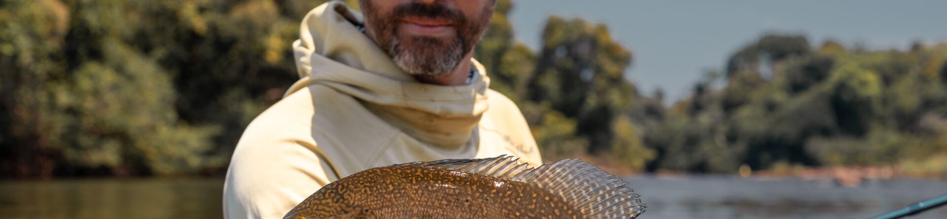 Paradiso della pesca a mosca secca nella giungla
