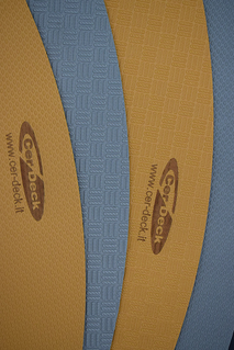 3. Tenuta e grip su superfici bagnate